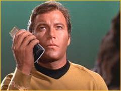 Kirk avec un Communicateur