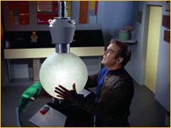 Kirk et un dispositif d'occultation en 2266