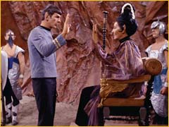 T'Pau et Spock