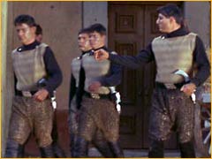 Klingons armés sur Organia en 2267